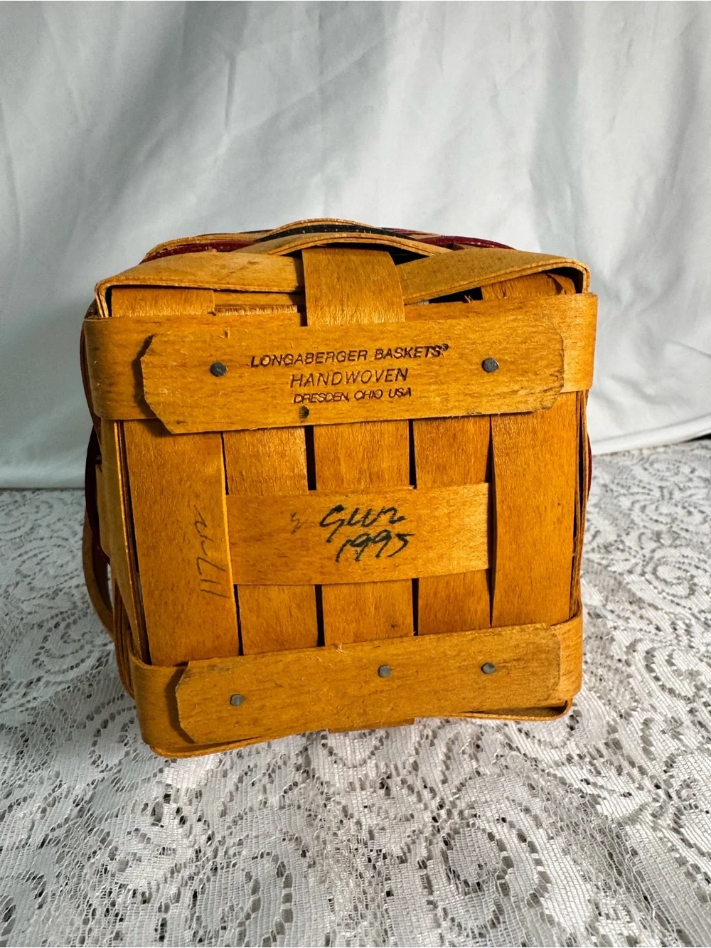 1995 LONGABERGER All American Carry-Along HANDWOVEN Basket W/LINER, Protector